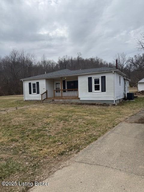 1435 Knobcreek Rd, Shepherdsville, KY 40165 - view of front of property featuring a porch, central air condition unit, and a front lawn