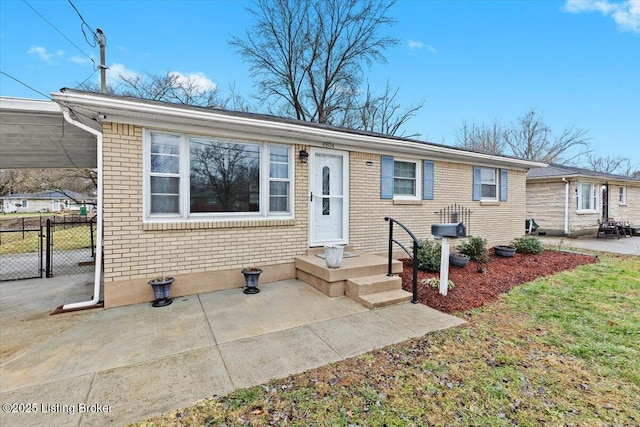 view of front of home featuring a patio