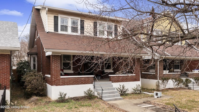 view of front of home featuring covered porch