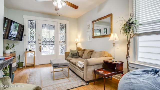 1014 E Oak St, Louisville, KY 40204 - living room with ceiling fan and wood finished floors