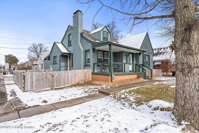 view of front of property with covered porch