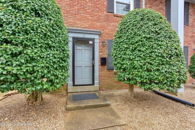 view of property entrance