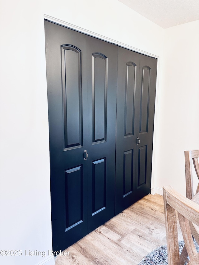 details with hardwood / wood-style flooring