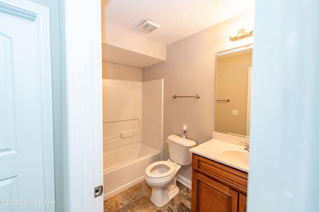 110 E Mandarin Ct, Elizabethtown, KY 42701 - full bathroom featuring washtub / shower combination, vanity, toilet, and a textured ceiling