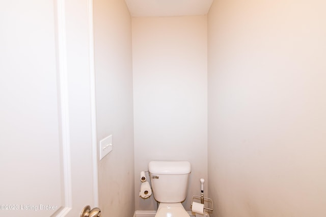110 E Mandarin Ct, Elizabethtown, KY 42701 - bathroom with toilet