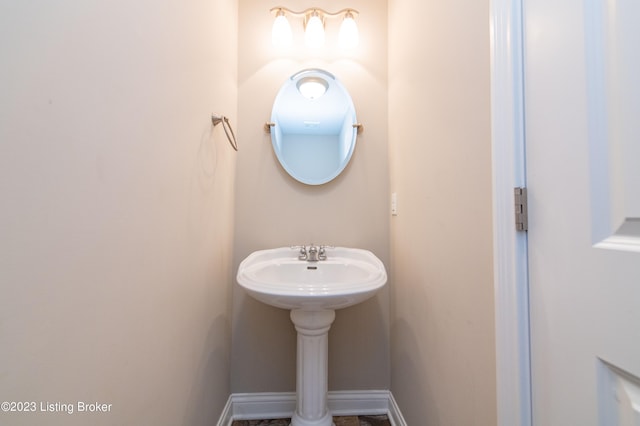 110 E Mandarin Ct, Elizabethtown, KY 42701 - view of bathroom