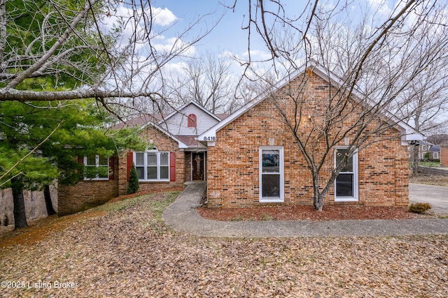 view of front property