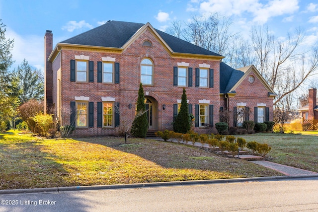 view of front of property with a front yard