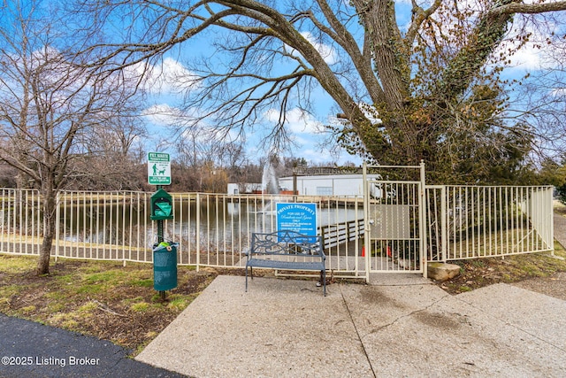 view of property's community featuring a water view