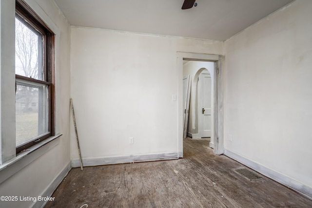 114 E Norwood Ave, Clarksville, IN 47129 - empty room featuring ceiling fan