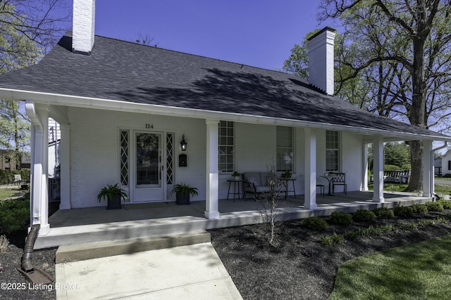 view of front of property with covered porch