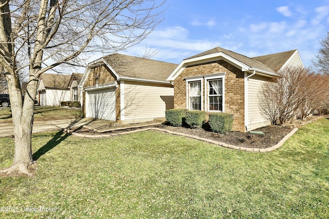 view of front of house featuring a front yard