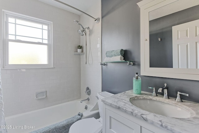 full bathroom with shower / tub combo with curtain, vanity, and toilet