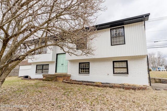 view of raised ranch