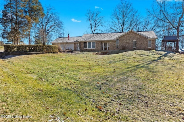 view of front of house featuring a front yard