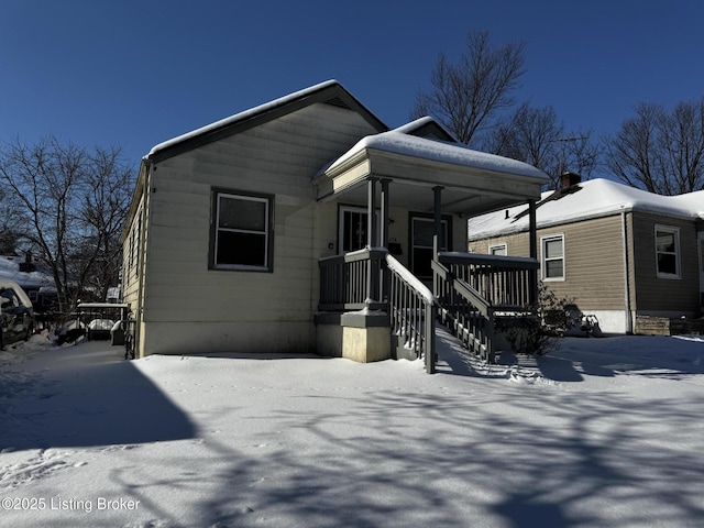 view of front of property