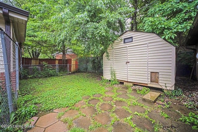 9828 Titan Dr, Louisville, KY 40229 - view of fenced backyard