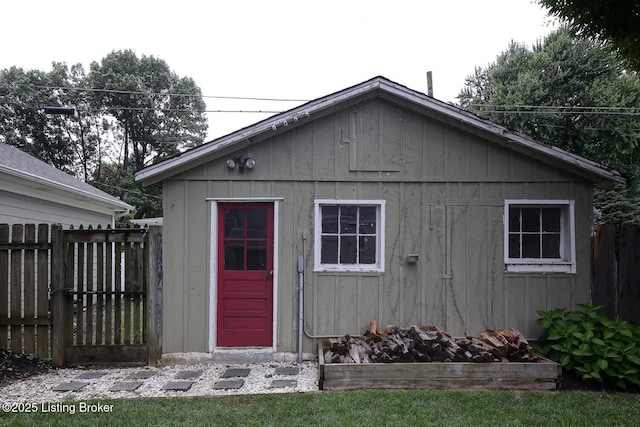 view of outbuilding