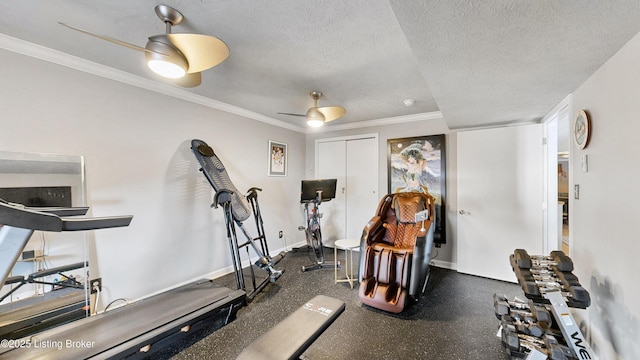 exercise room with a textured ceiling, baseboards, a ceiling fan, and crown molding