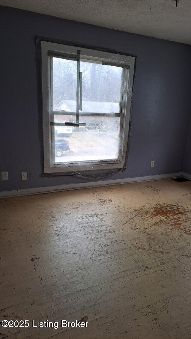 3502 Hale Ave, Louisville, KY 40211 - photo 6