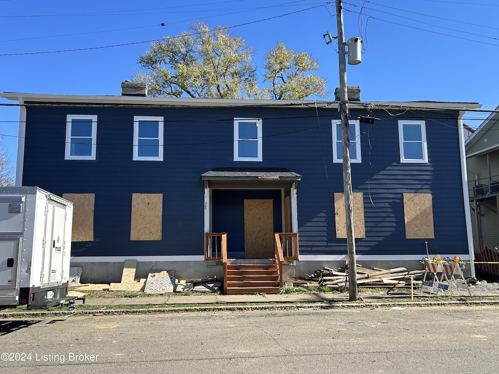 view of front of home