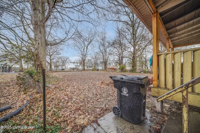 view of yard with a residential view