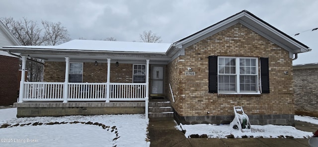 view of front of home featuring a porch