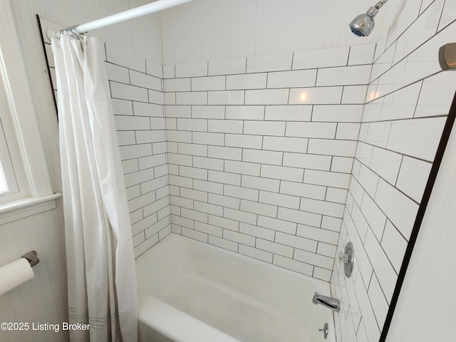 full bath featuring shower / tub combo