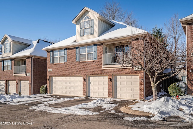 8432 Grand Trevi Dr, Louisville, KY 40228 - photo 2
