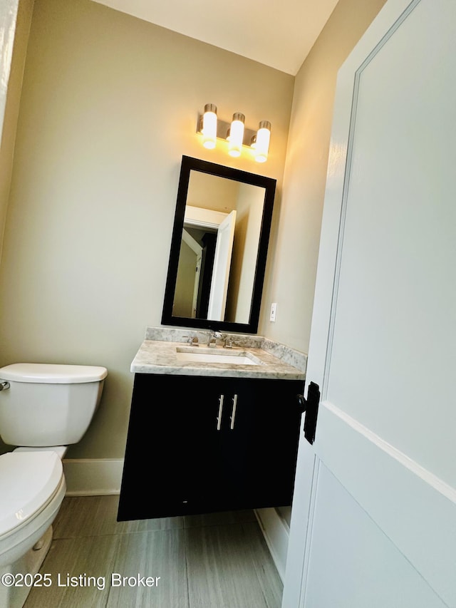 438 S Hite Ave, Louisville, KY 40206 - bathroom with toilet and vanity