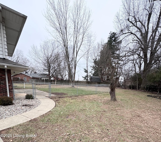 view of yard featuring fence