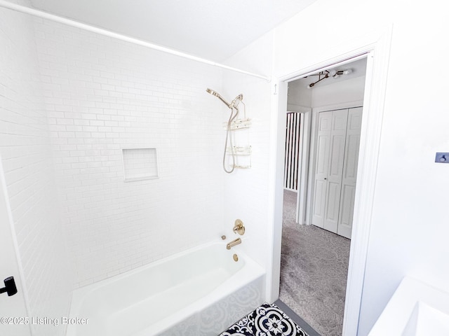 bathroom with shower / bathtub combination