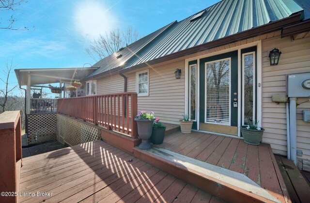 950 Lakeview Dr, Bloomfield, KY 40008 - view of wooden deck