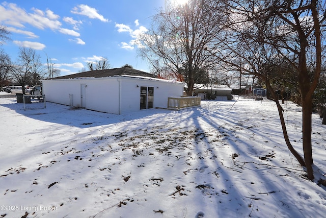 exterior space featuring fence