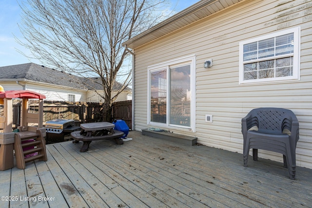 deck featuring fence