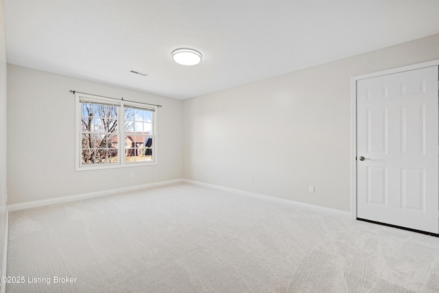 1523 Yorkshire Dr, Elizabethtown, KY 42701 - spare room with carpet, visible vents, and baseboards