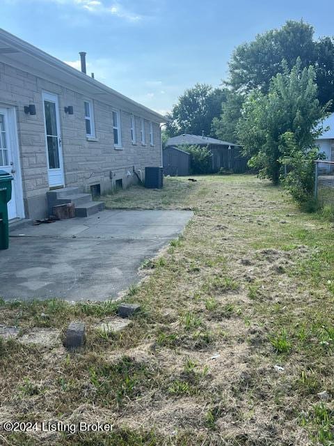 3208 Rockaway Dr, Louisville, KY 40216 - photo 36