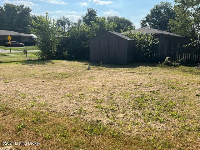 3208 Rockaway Dr, Louisville, KY 40216 - photo 37