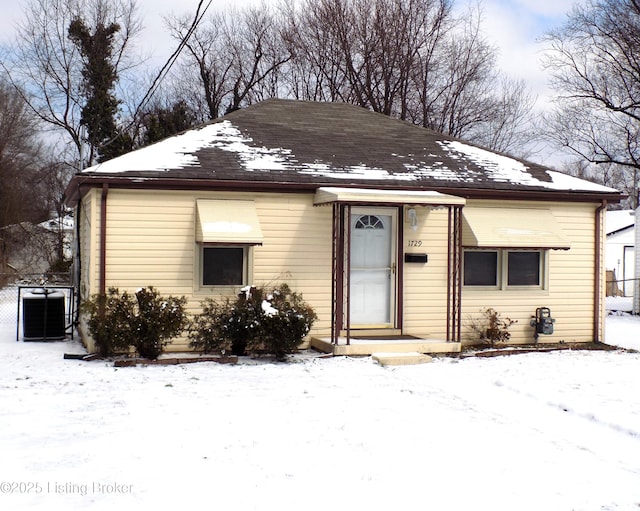 bungalow-style house with central AC