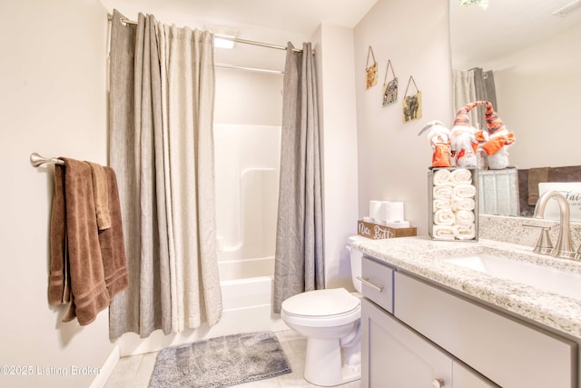 8105 Cedar Crest Ln, Louisville, KY 40291 - full bath featuring tile patterned floors, vanity, toilet, and shower / bath combo with shower curtain