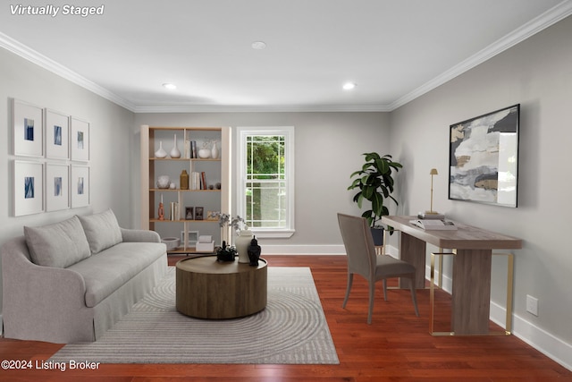 living area with crown molding, baseboards, wood finished floors, and recessed lighting