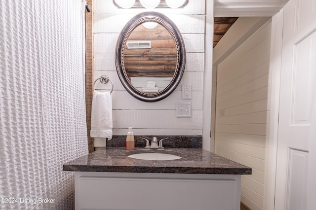 bathroom with visible vents and vanity