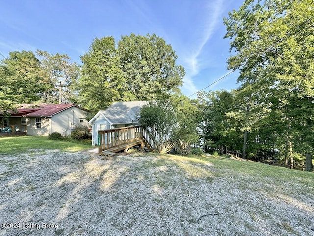 view of front of house featuring a front yard