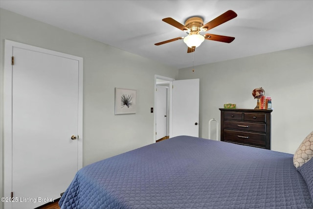 bedroom with a ceiling fan