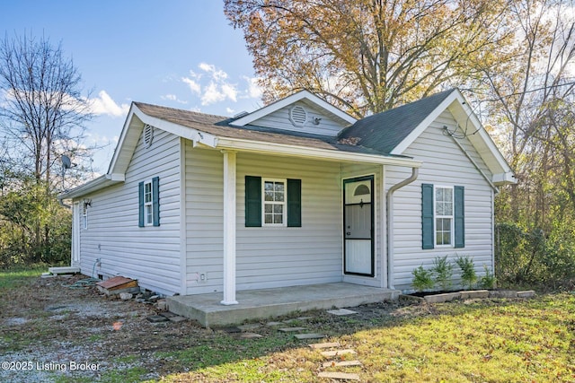 view of front of house with covered porch