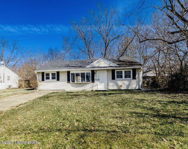 ranch-style house with a front yard