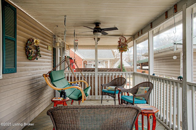 deck with a ceiling fan