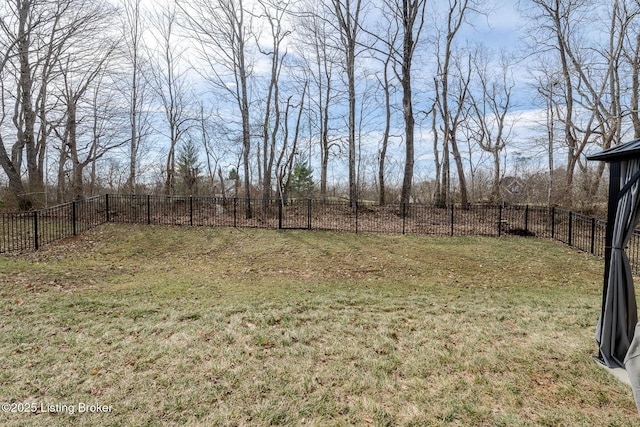 view of yard featuring a fenced backyard