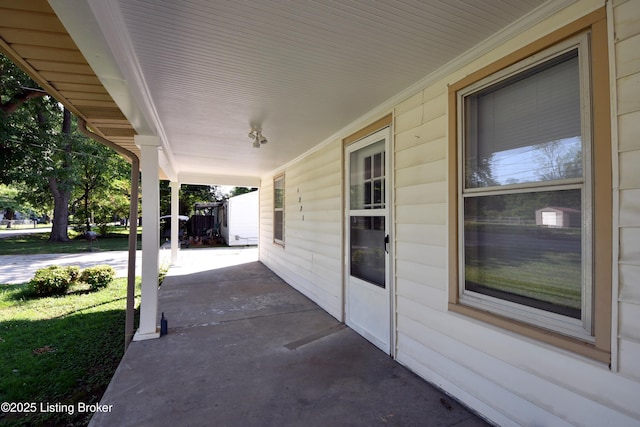 view of patio featuring covered porch