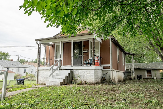 view of front facade featuring a porch